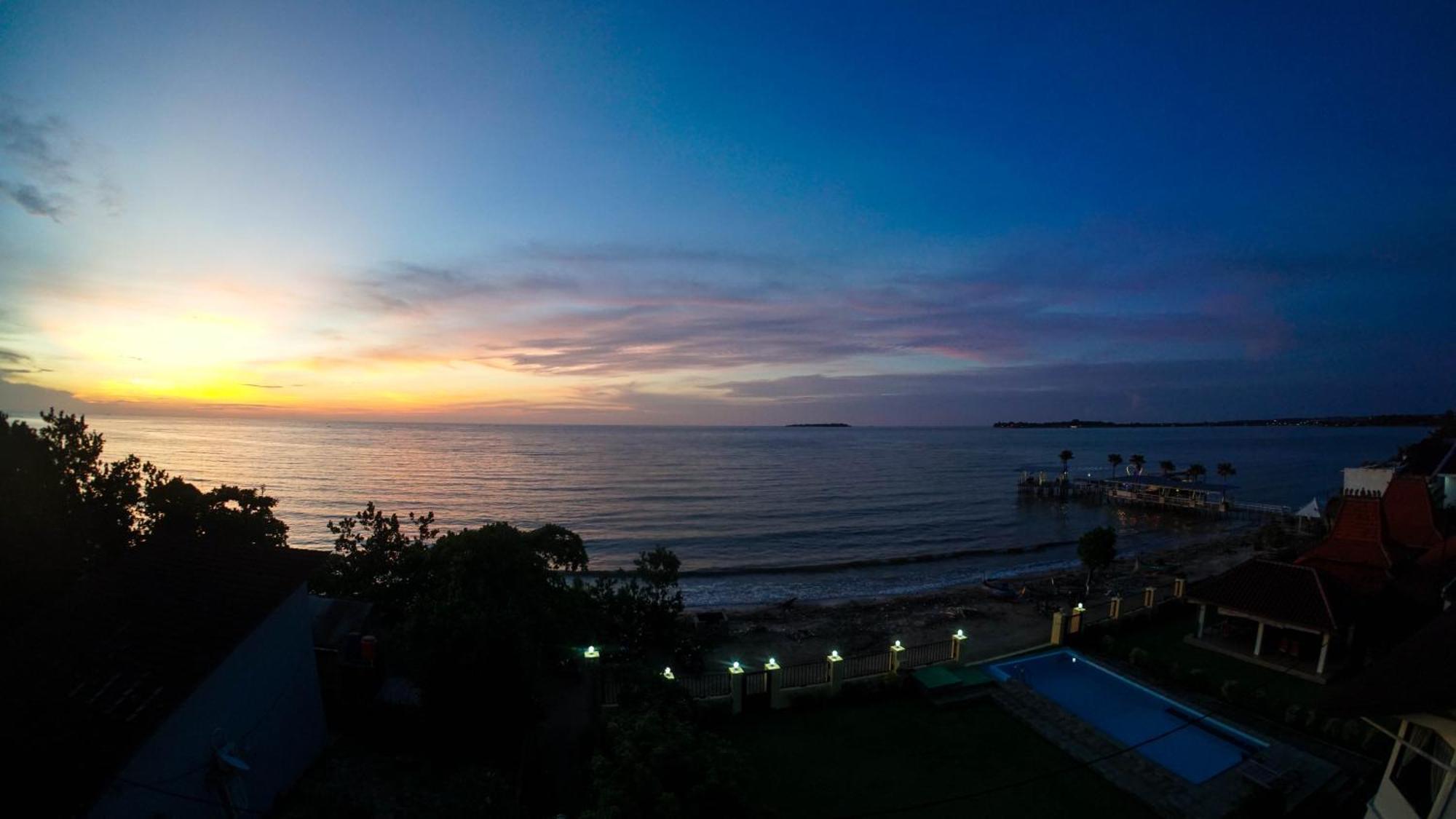 Seaview Beach Resort Jepara Esterno foto