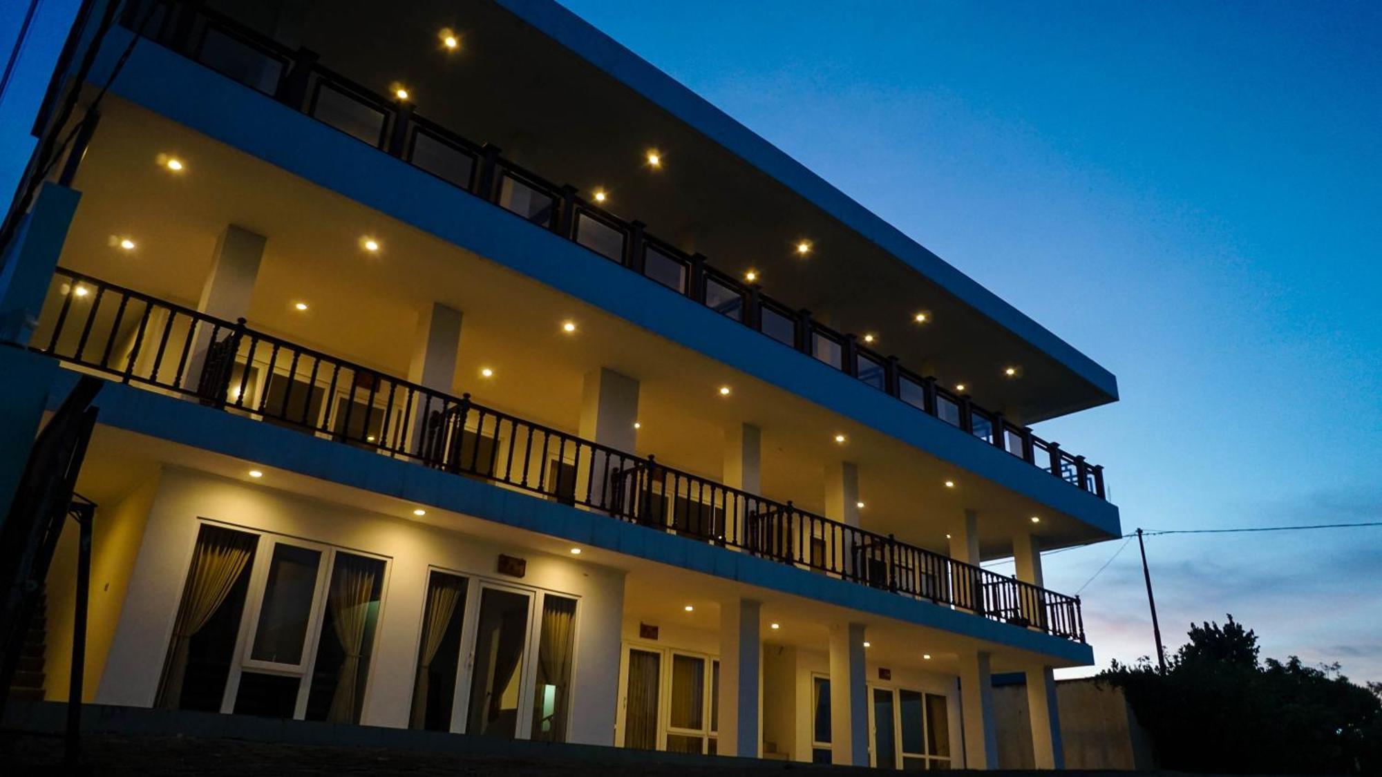 Seaview Beach Resort Jepara Esterno foto