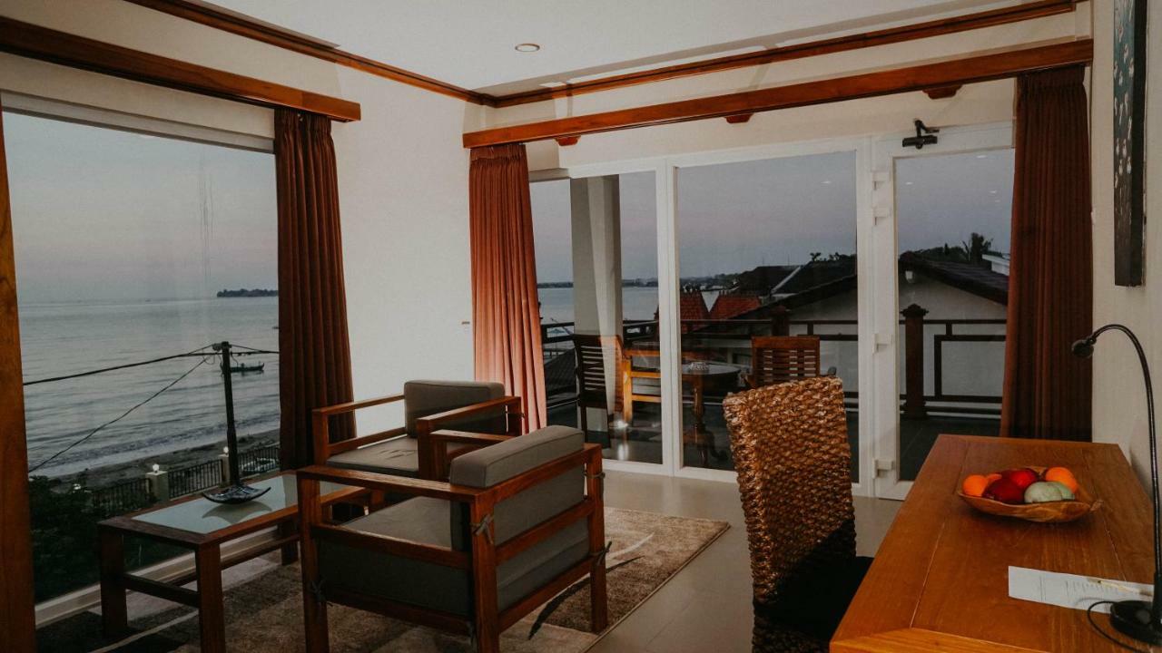 Seaview Beach Resort Jepara Esterno foto