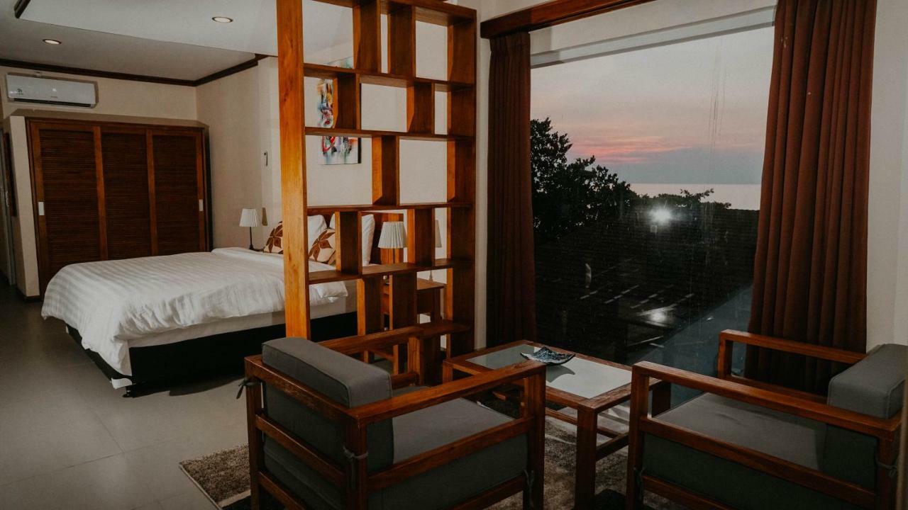 Seaview Beach Resort Jepara Esterno foto